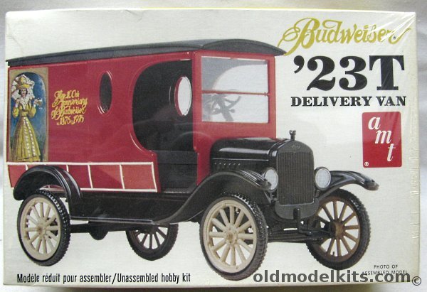 AMT 1/25 Budweiser 1923 Ford Model T Delivery Van, 2401 plastic model kit